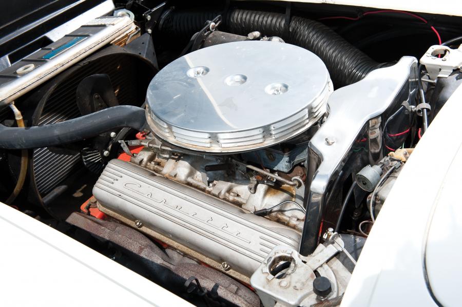  Chevrolet Corvette Convertible 1961 года  (фото 10 из 25)